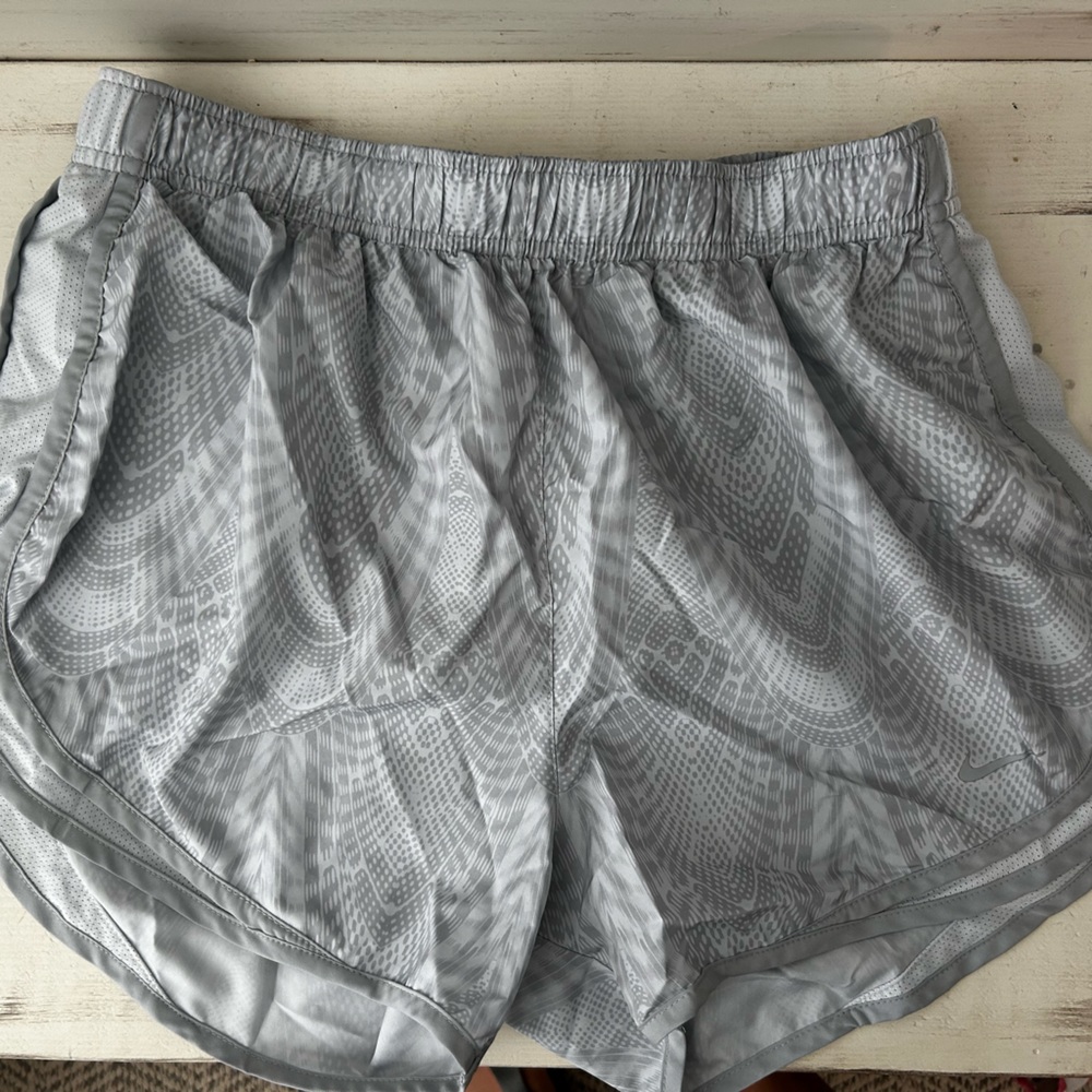 Women’s Nike tempo shorts